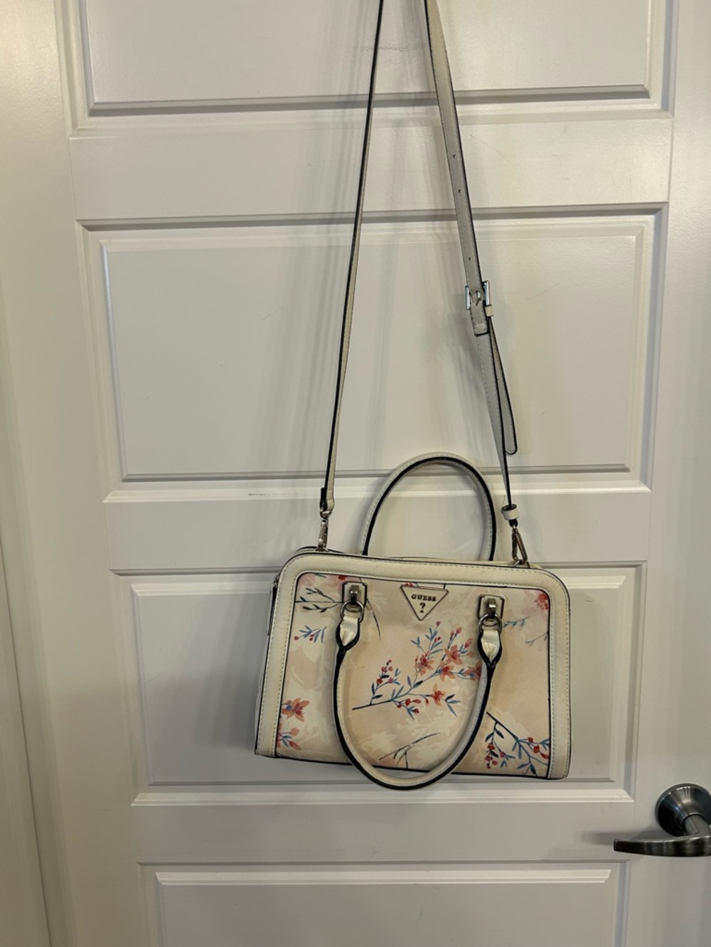 GUESS BAG